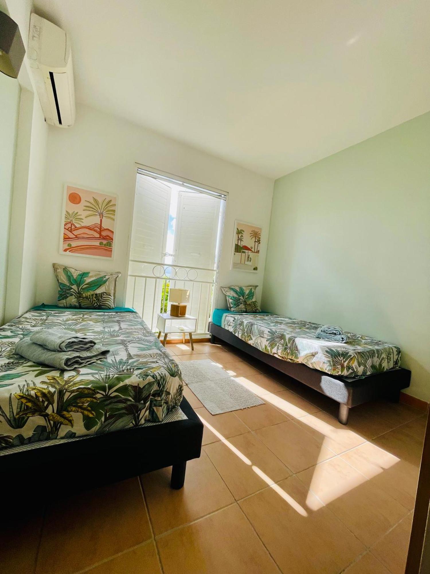 Appartement Vue Mer, Piscine, Dans Quartier Prise De Gosier 哥西尔 外观 照片